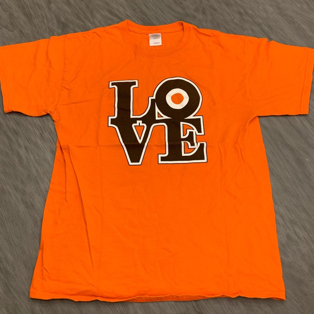 Flyers LOVE Shirt